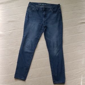 Old Navy Super Skinny jeans